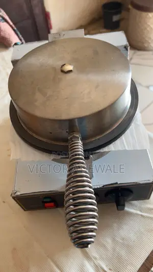 Single Cone Making Machine
