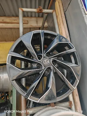 18 Inch Universal Followcome Tocumbo
