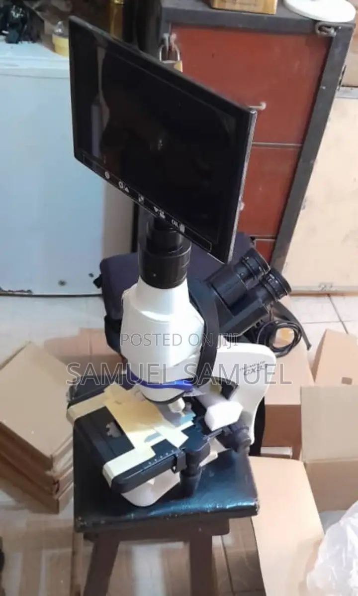 Cx 33 Olympus Trinocular Microscope