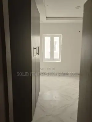 5bdrm Townhouse/Terrace in Awoyaya, Lekki-Epe for sale