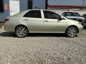 Toyota Yaris 2005 Beige