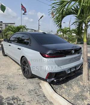 BMW 7 Series 760i xDrive AWD 2023 Gray
