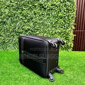 Black 6-Piece Coordinated Luggage Set With Hand-Carry Bags