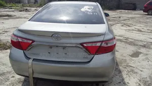 Toyota Camry 2016 Silver