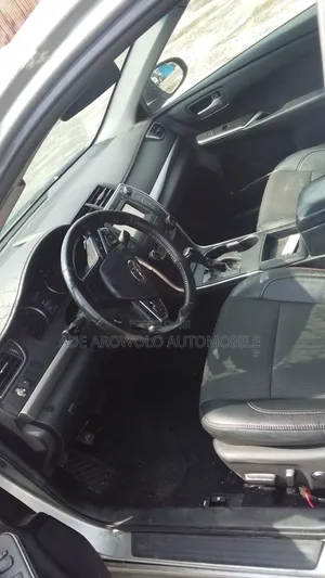 Toyota Camry 2016 Silver