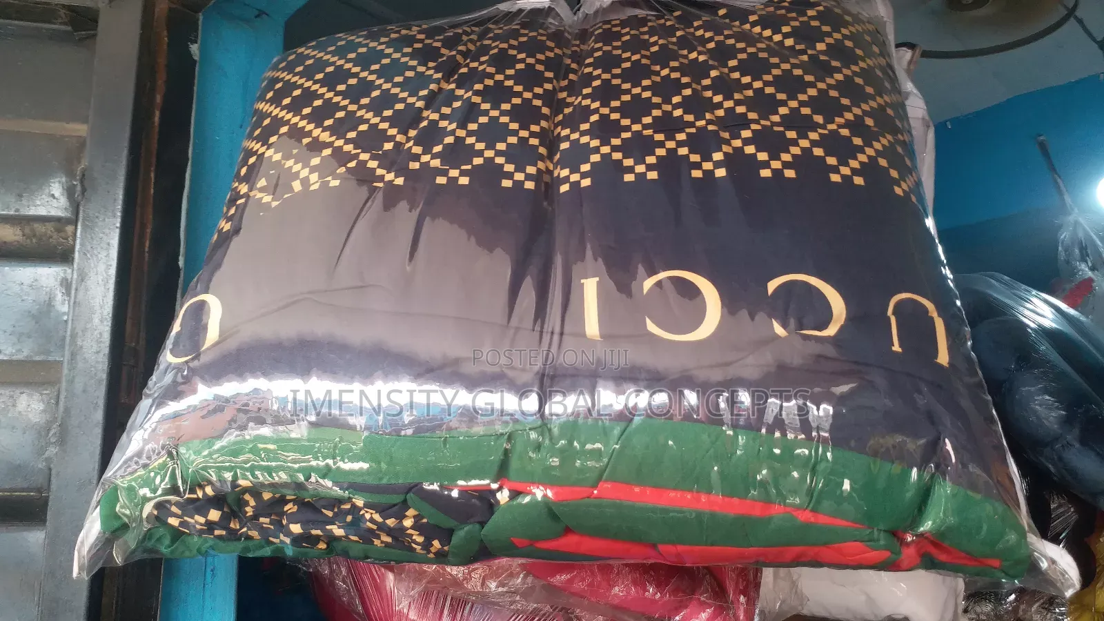 Guccibedsheets Set ,Duve Pillow 4,