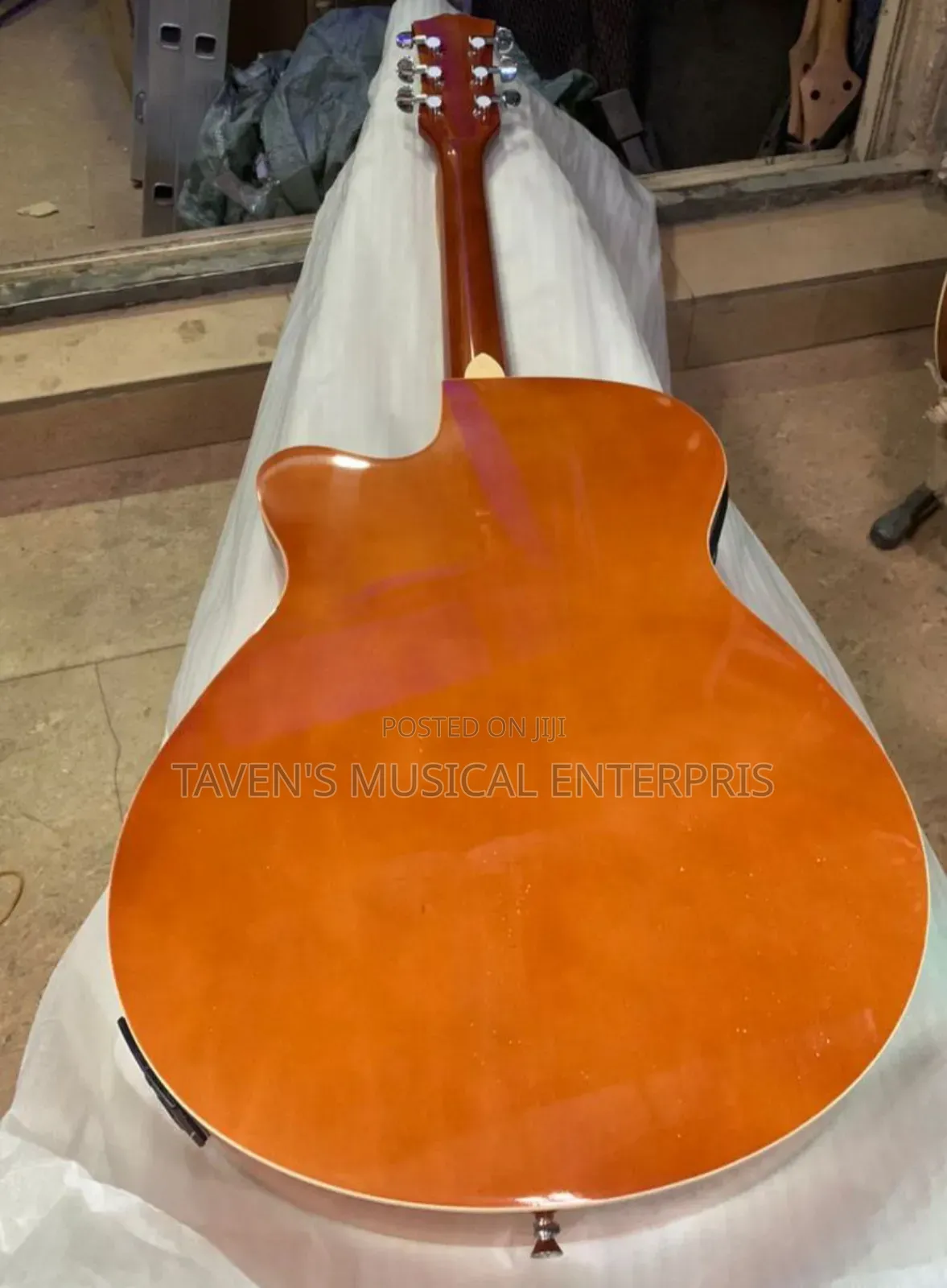 Smiger Ga-H61 Semi-Acoustic Guitar