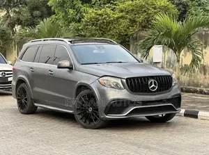 Mercedes-Benz GL-Class GL550 4MATIC 4dr SUV AWD (4.7L 8cyl Turbo 7A)