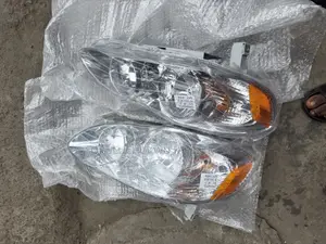 Headlight Toyota Corolla 2007