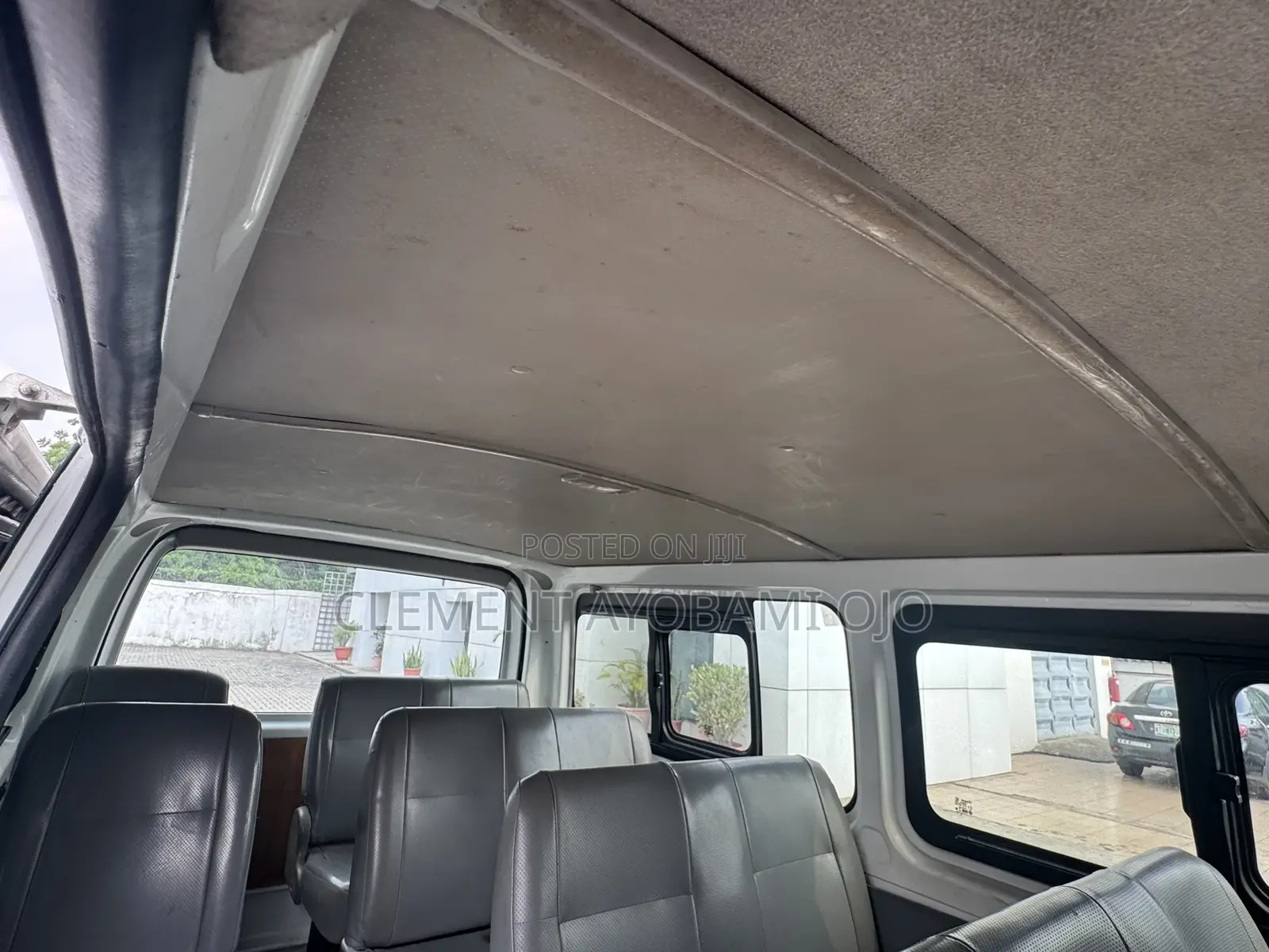 Toyota HiAce 2012 White
