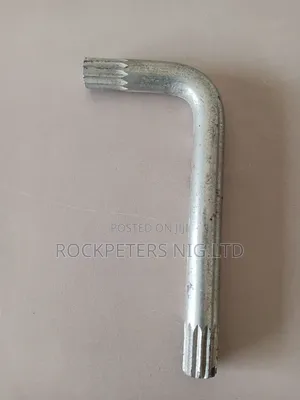 Elora Chrome-vanadium "L" Star Wrench - 16mm