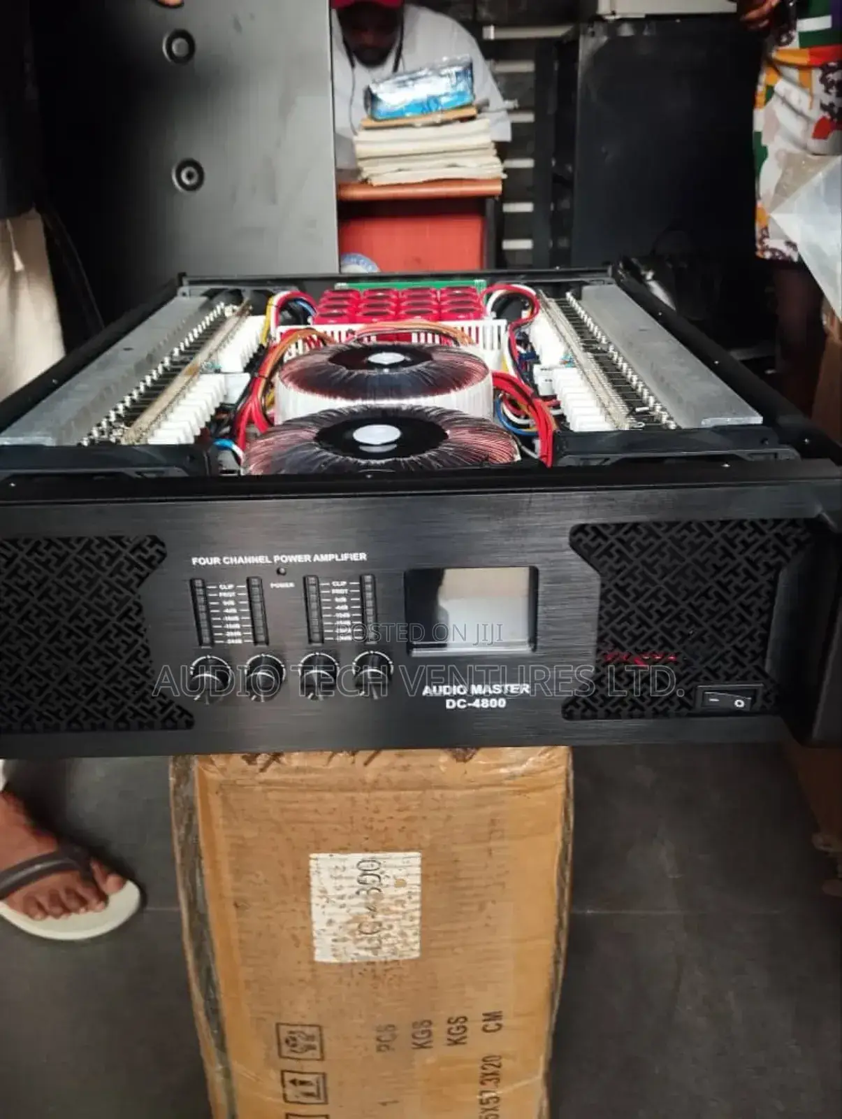 Audio Master 4 Channel Amplifier Dc-4800