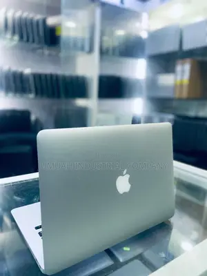 Laptop Apple MacBook Air 2017 8GB Intel Core i5 SSD 256GB