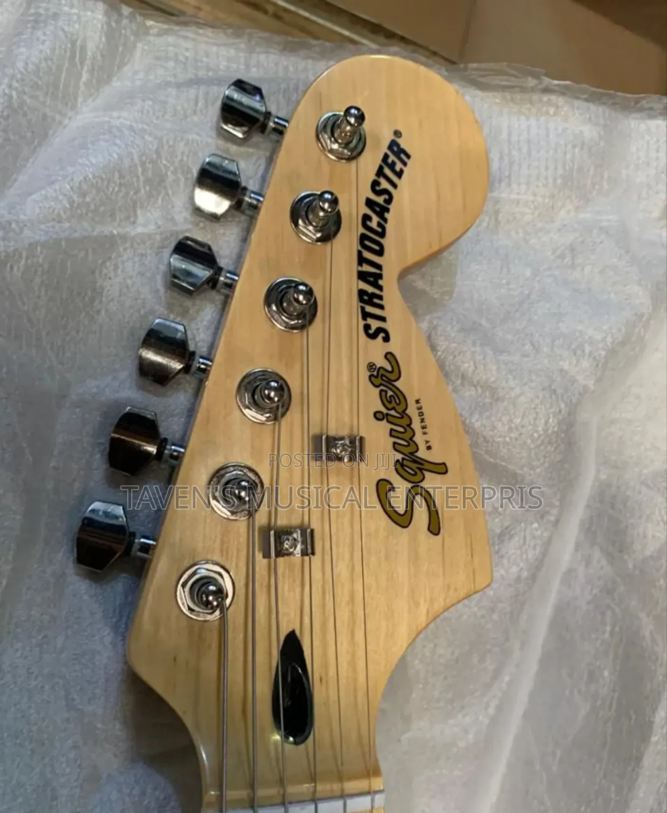 Fender Squier Stratocaster Electric Guitar
