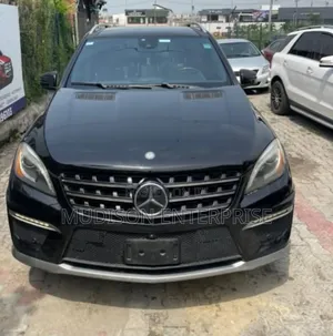 Mercedes-Benz M Class ML63 AMG 4dr SUV AWD (5.5L 8cyl Turbo 7A) 2014