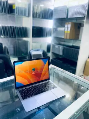 Laptop Apple MacBook Pro 2017 8GB Intel Core I5 SSD 256GB