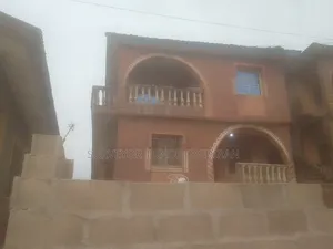 6bdrm Block of Flats in Royal Estate, Ikorodu for sale
