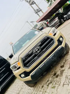 Toyota Tacoma 4dr Double Cab 2016 Beige