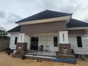 4bdrm Bungalow in African Bar Street, Port-Harcourt for sale