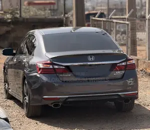 Honda Accord Touring V6 4dr Sedan FWD (3.5L 6cyl 6A) 2017 Gray
