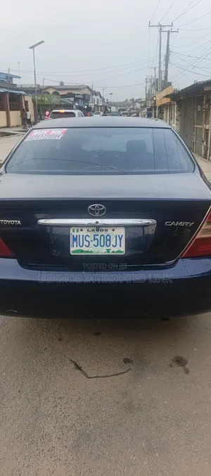Toyota Camry LE 4dr Sedan (2.4L 4cyl 5M) 2003 Blue