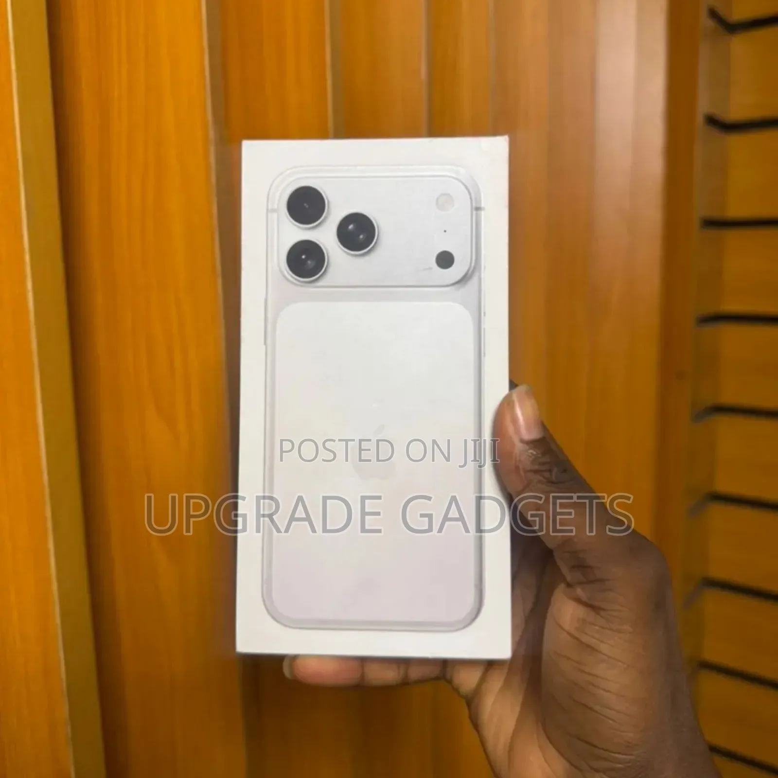 New Apple iPhone 17 Pro Max 256 GB Silver