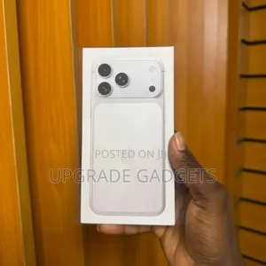 New Apple iPhone 17 Pro Max 256 GB Silver
