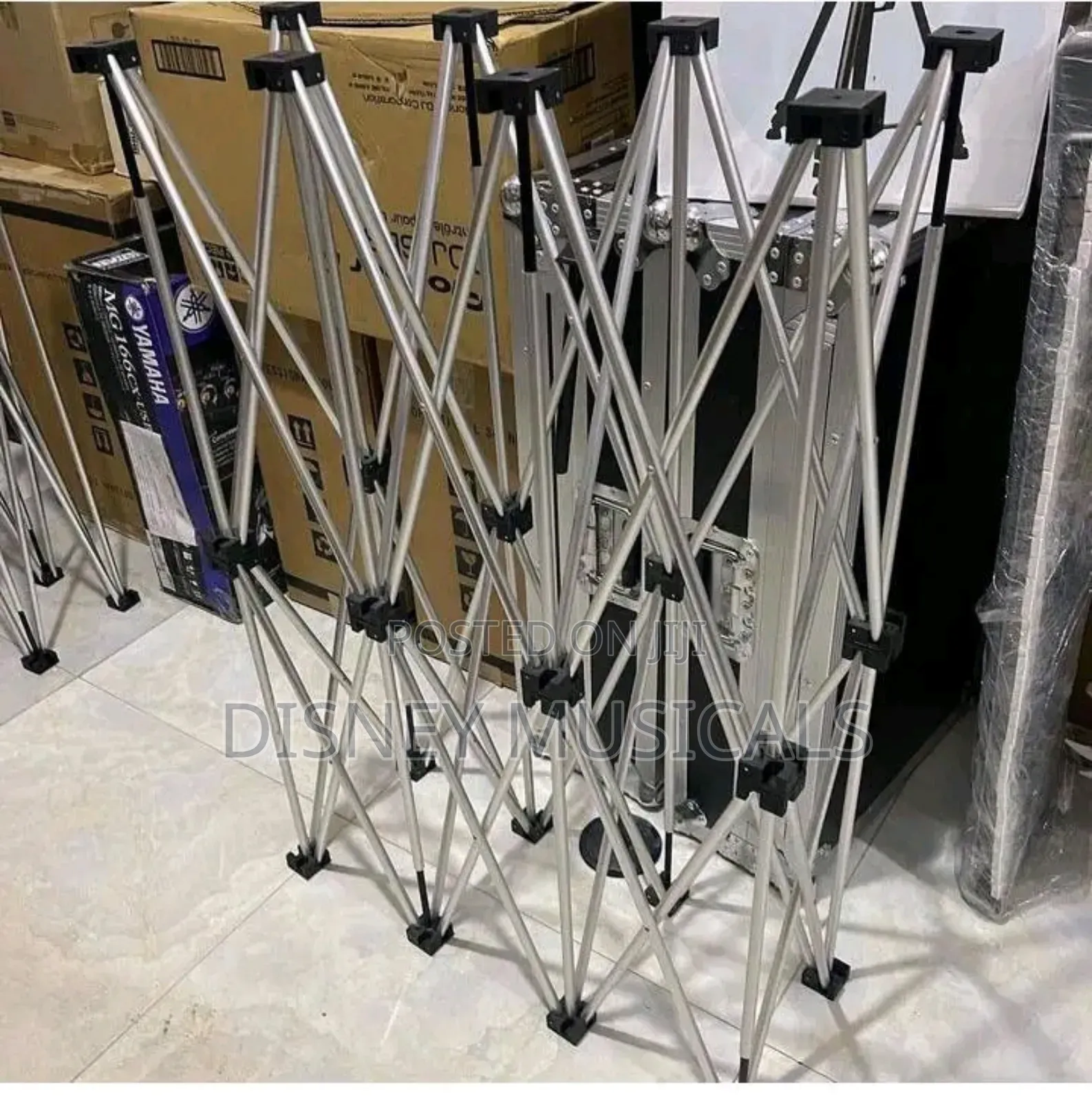 Four Legs Dj Stand