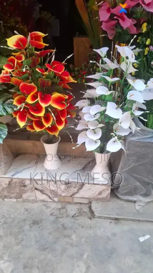 Plastic Flower Vase Plant