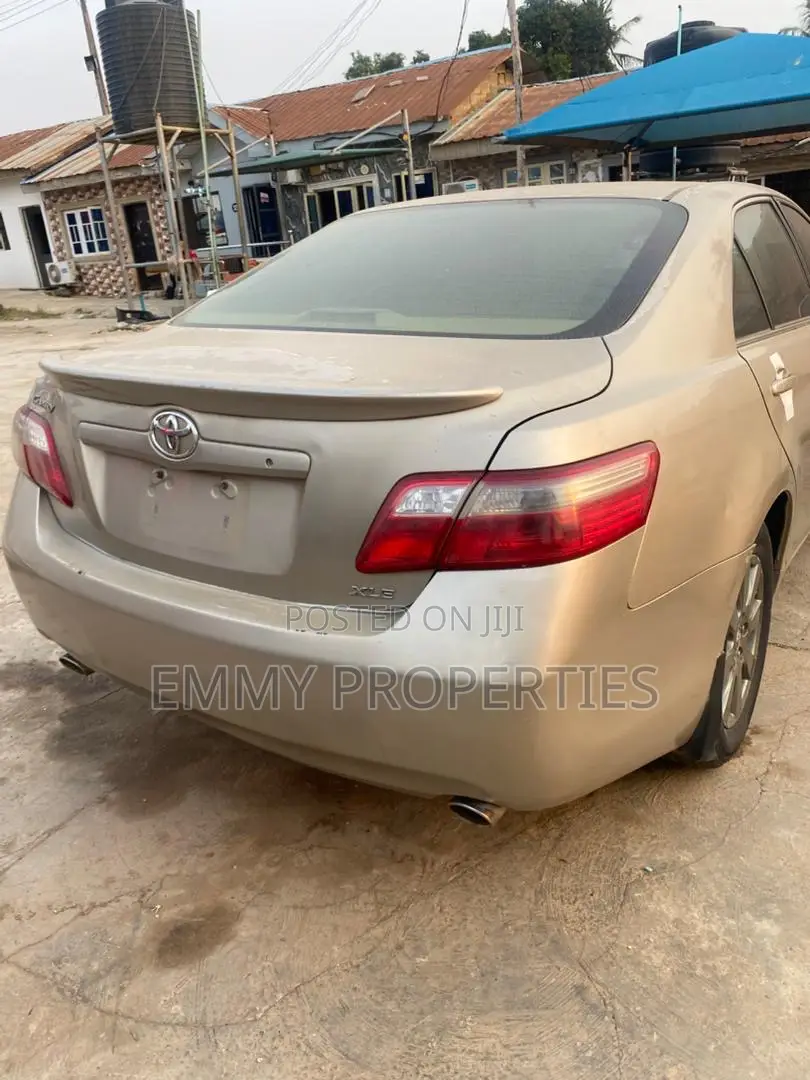 2008 Toyota Camry XLE V6 4dr Sedan (3.5L 6cyl 6AM)