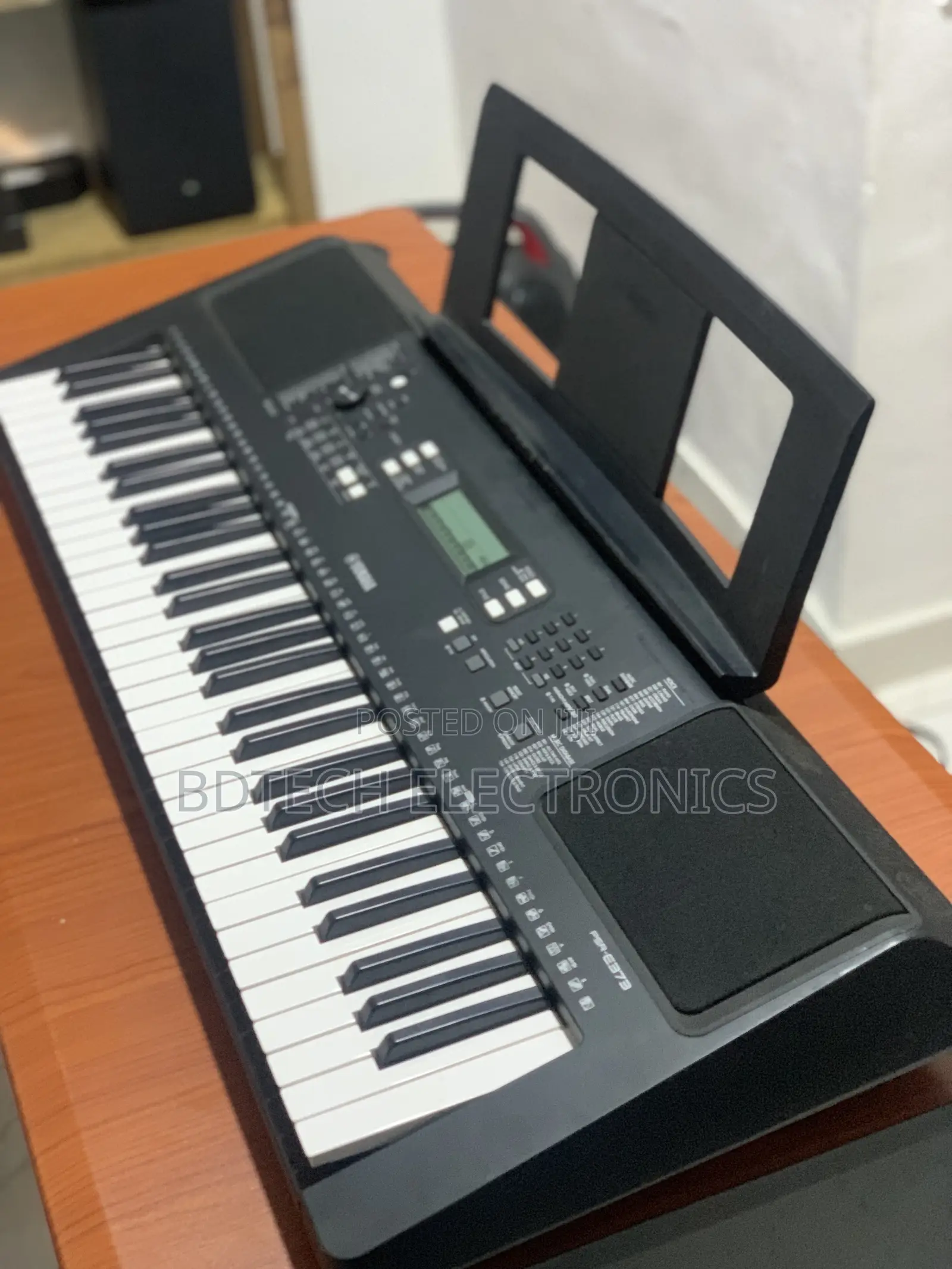 Yamaha Psr- E373 Keyboard