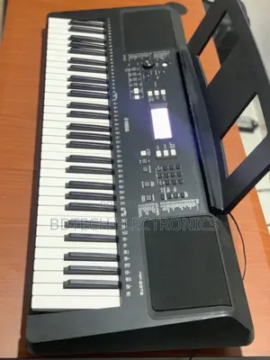 Yamaha Psr- E373 Keyboard
