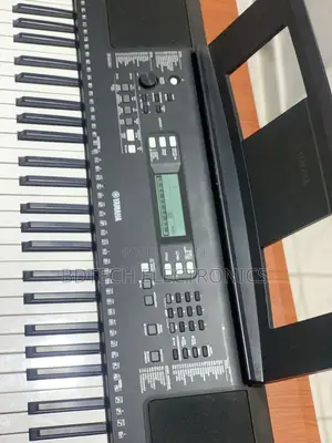 Yamaha Psr- E373 Keyboard