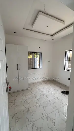 Mini Flat in Blenco, Ajah for rent