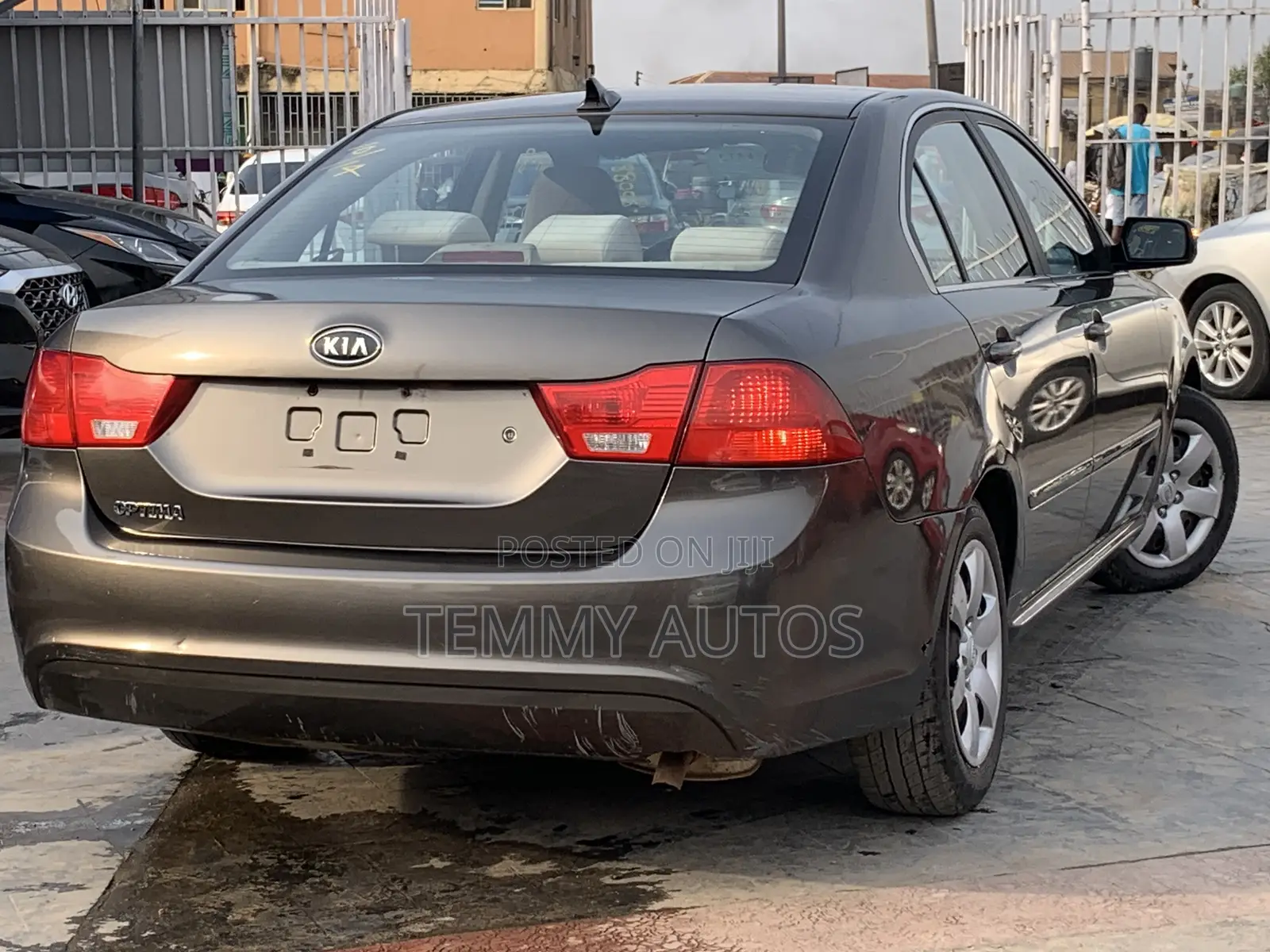 Kia Optima 2010 Brown