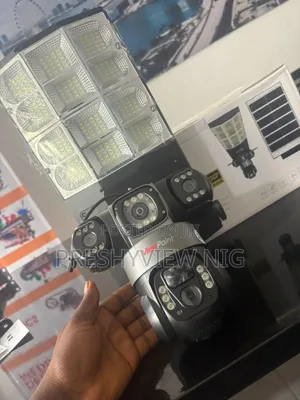 Wireless Streelight Triple Lens Camera