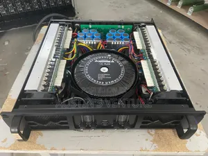 Sound Craft _Mk -8000.4channel Amp