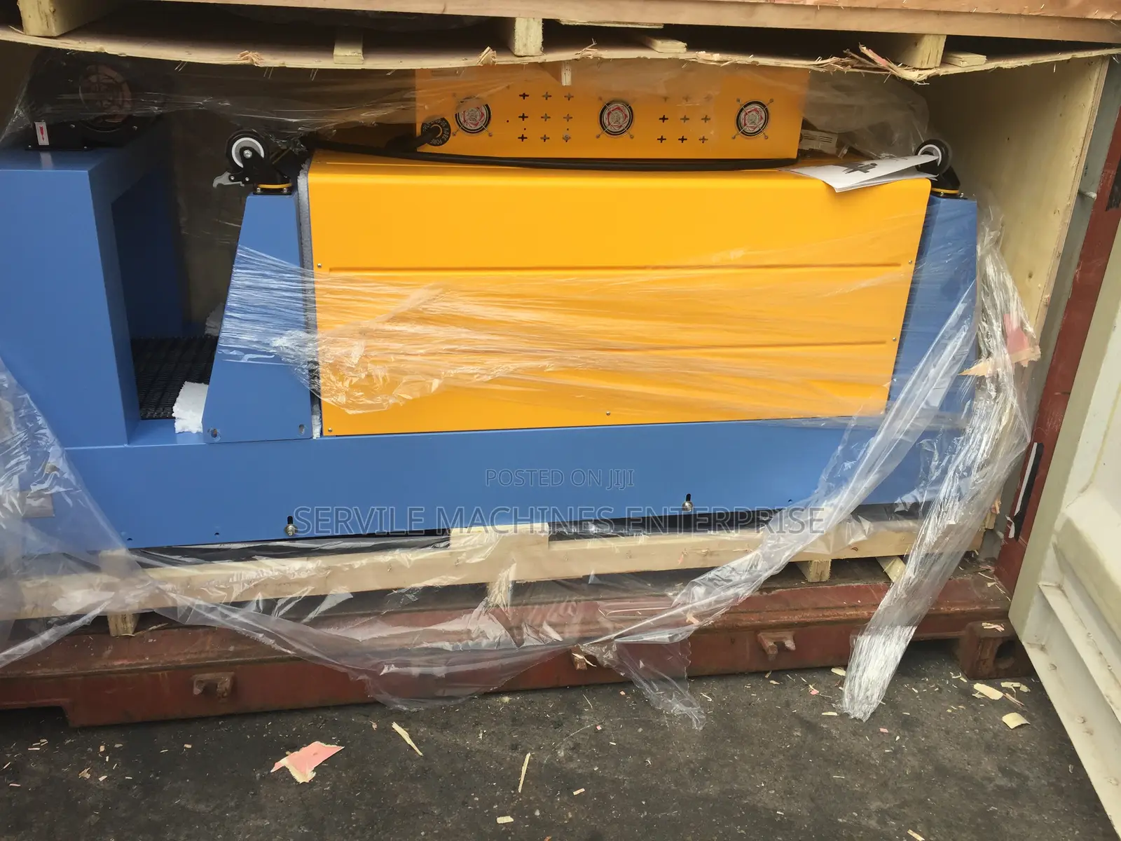 Shrink Wrapping Machine