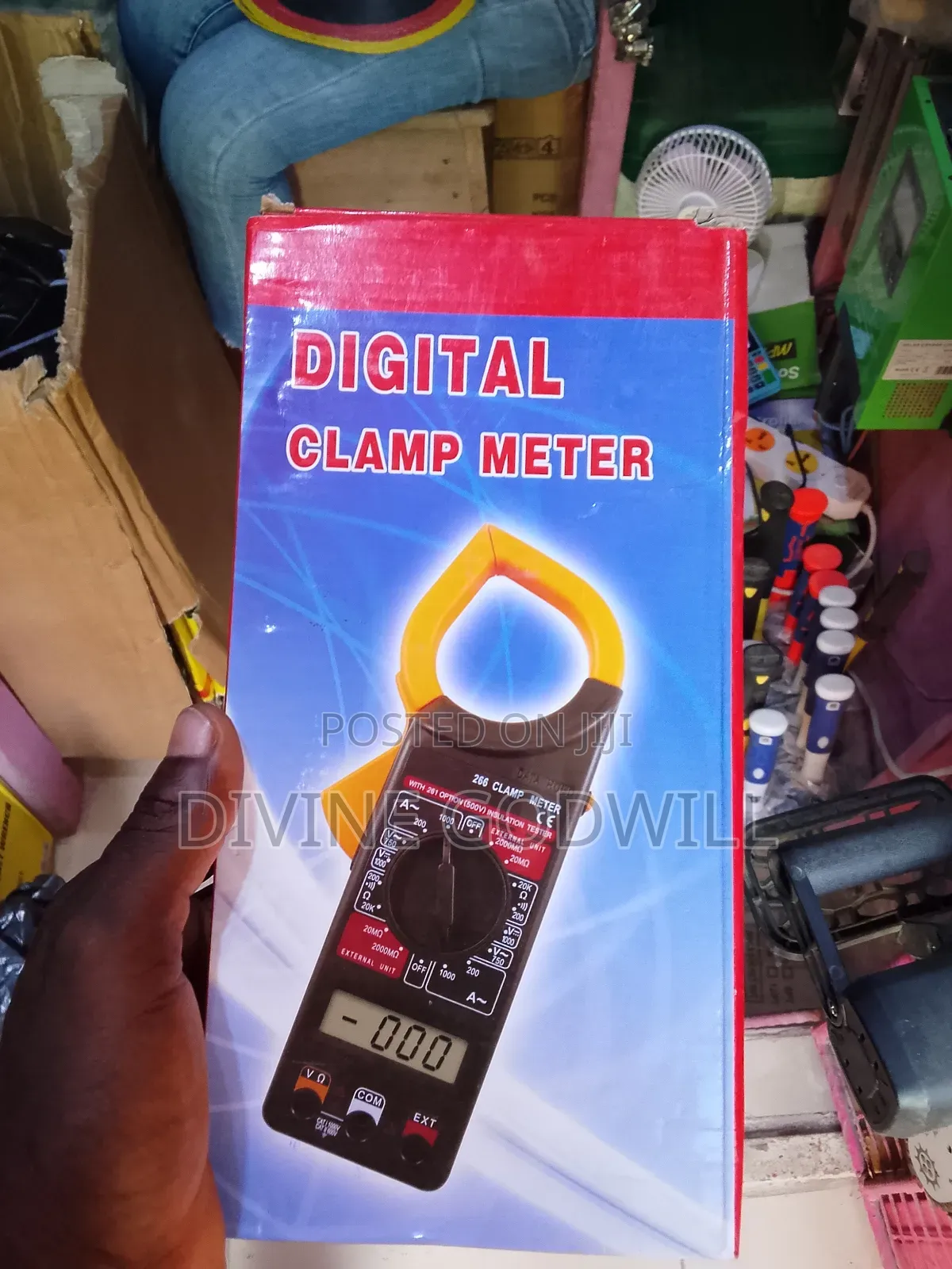 Digital Clamp Meter