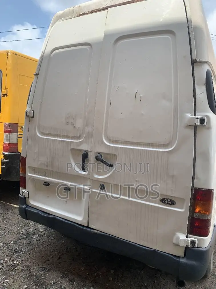 Ford Transit 2004 White