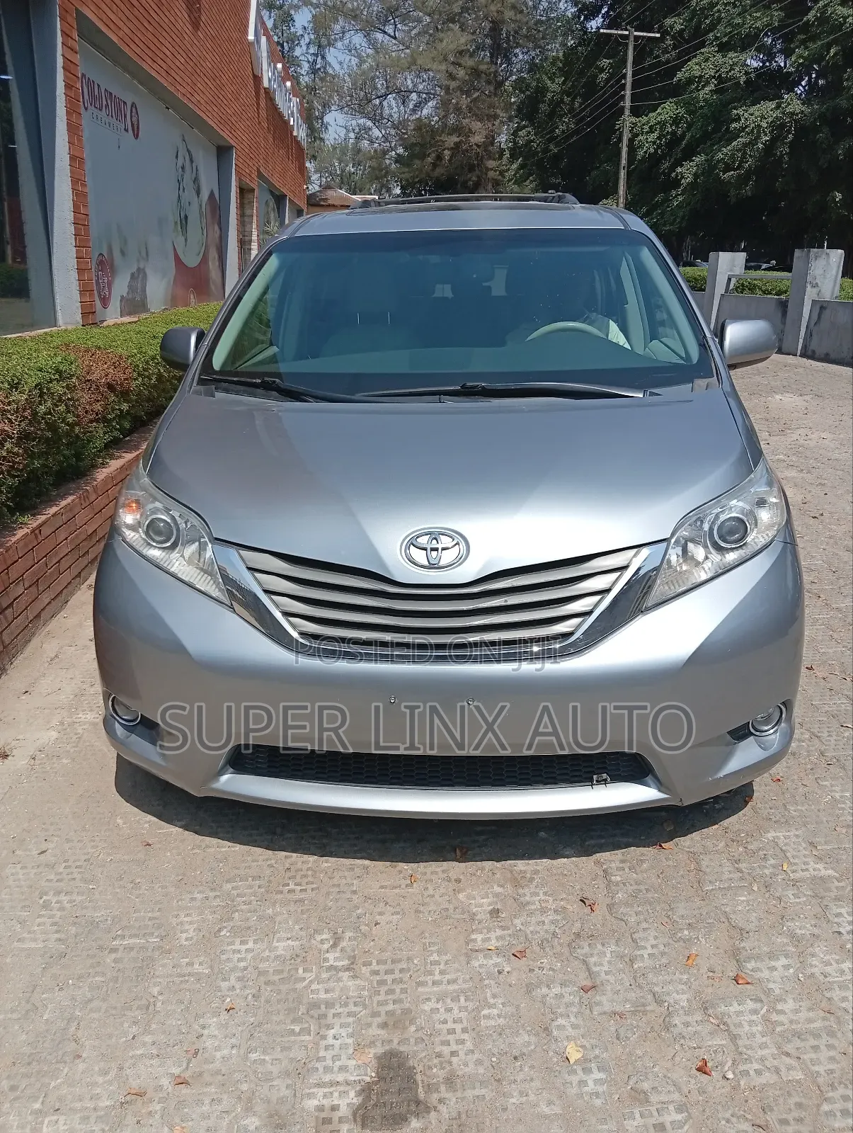 Toyota Sienna 2016 Silver
