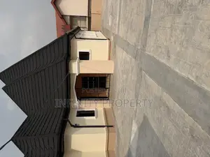 4bdrm Block of Flats in Country Home, Benin City for rent