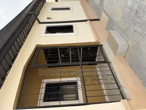 4bdrm Block of Flats in Country Home, Benin City for rent