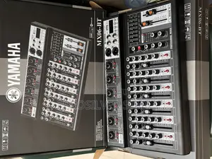 Yamaha Mc-O6 Professional Mixer