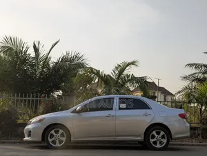 Toyota Corolla 2013 Silver