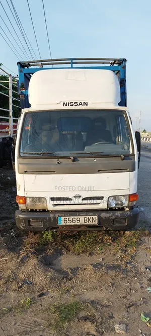 Nissan Cabstar