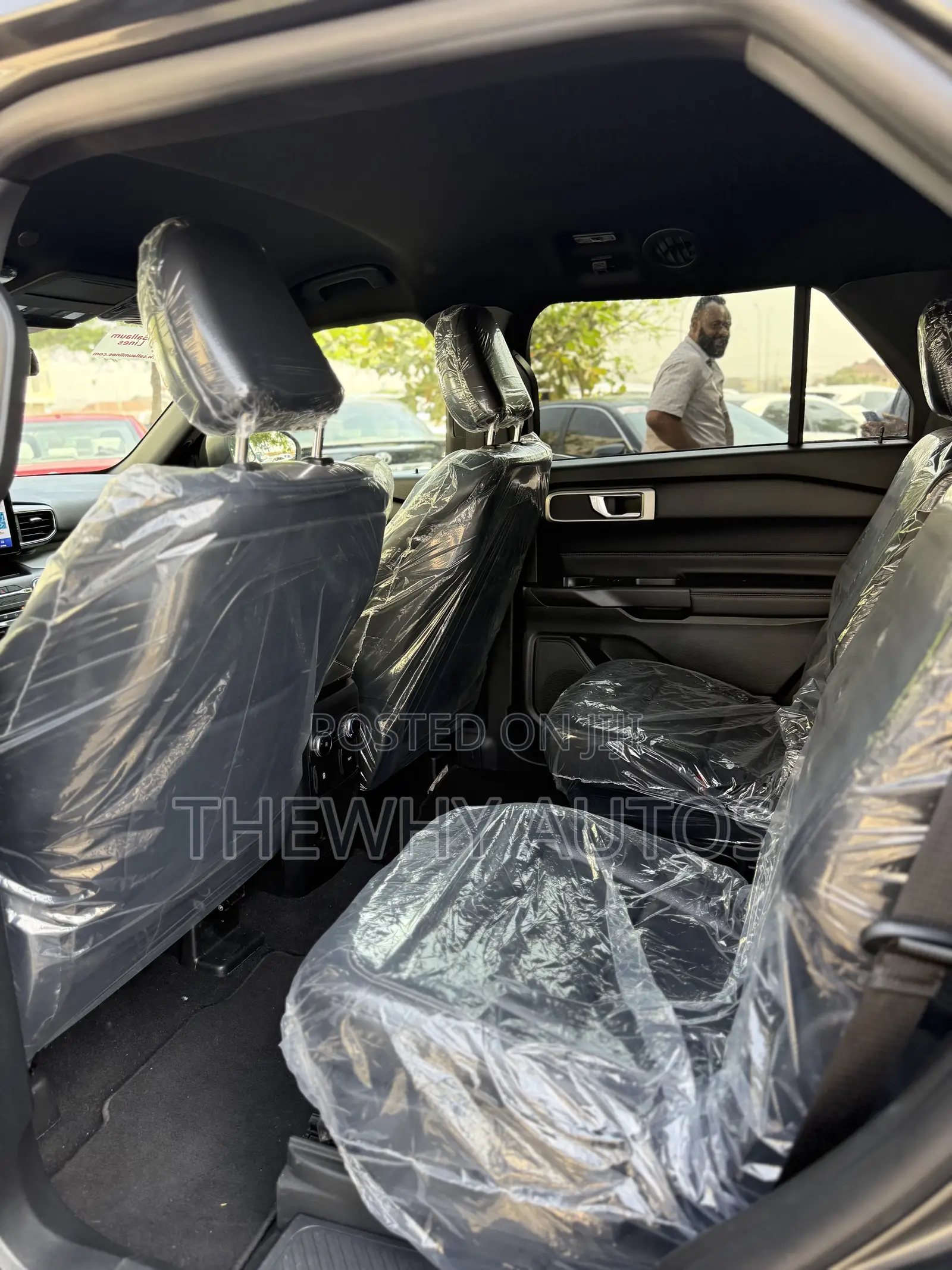 Ford Explorer XLT 4x2 2020 Gray