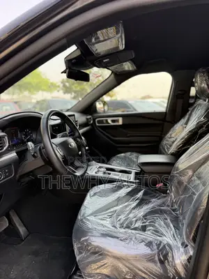 Ford Explorer XLT 4x2 2020 Gray