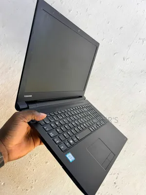 Laptop Toshiba Satellite C850 8GB Intel Core I3 HDD 320GB