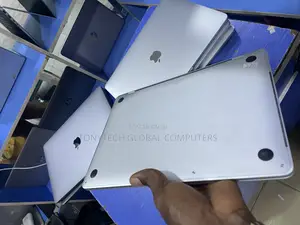 Laptop Apple MacBook Pro 2018 8GB Intel Core i5 SSD 256GB